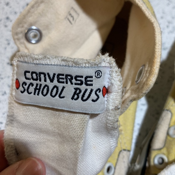 VINTAGE CONVERSE HIGHTOP SCHOOL BUS YELLOW KIDS SHOES size 13 - Picture 7 of 8